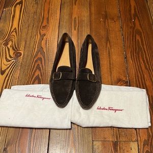 Brand new/never worn Ferragamo Womens driving loafer size 8